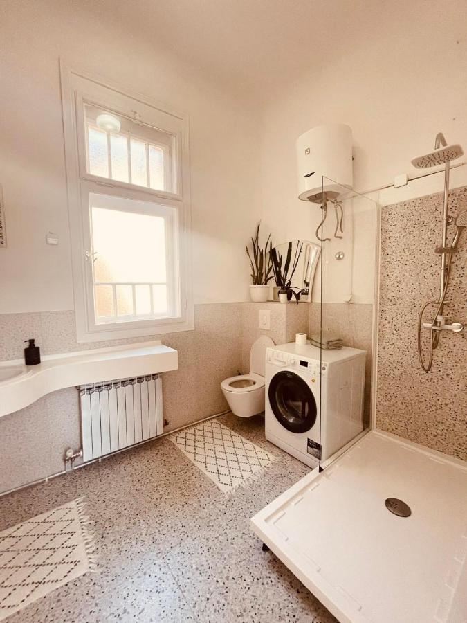 The Best Location Salon Apartment With Main Street View 塞拉耶佛 外观 照片