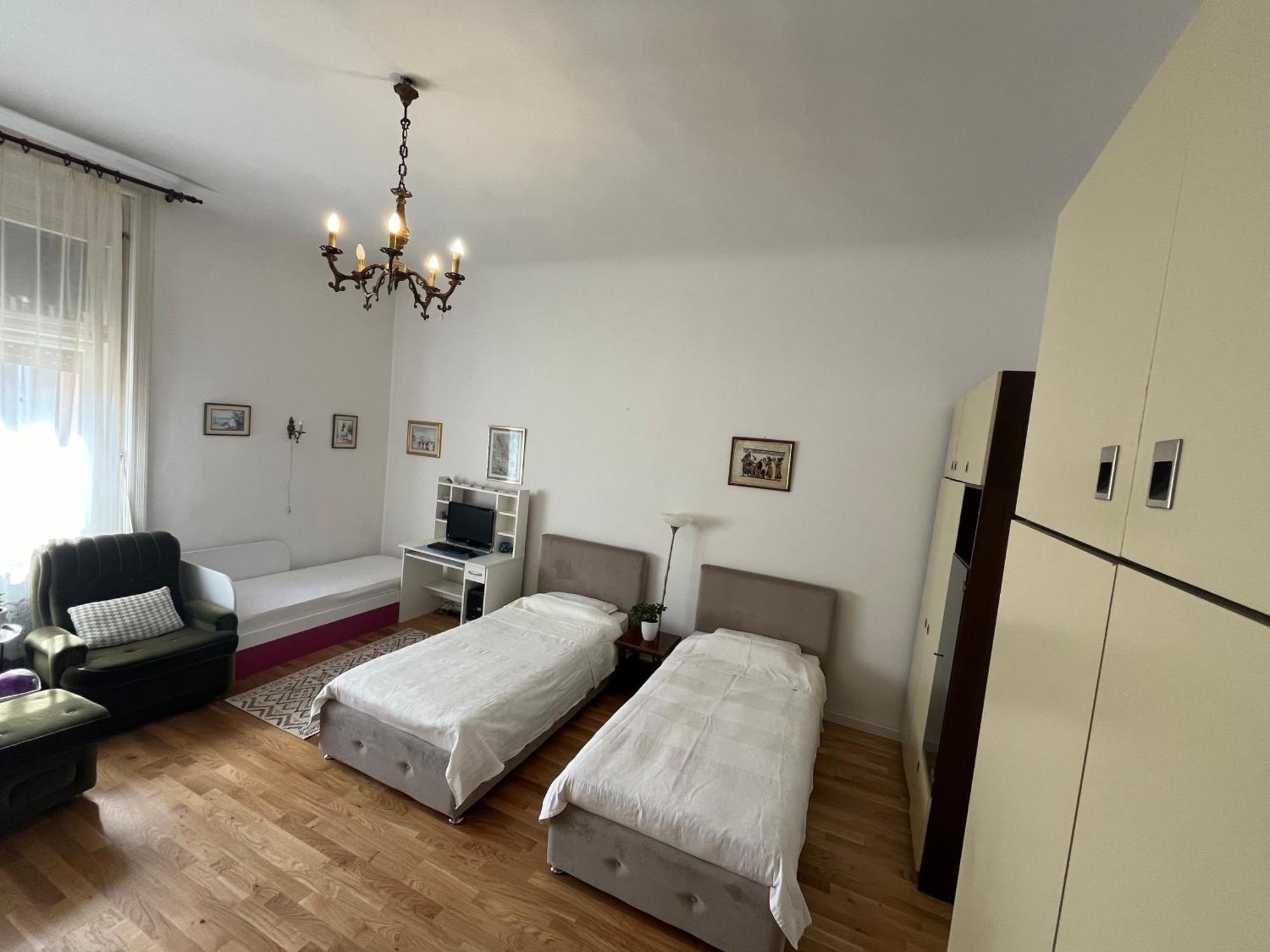The Best Location Salon Apartment With Main Street View 塞拉耶佛 外观 照片