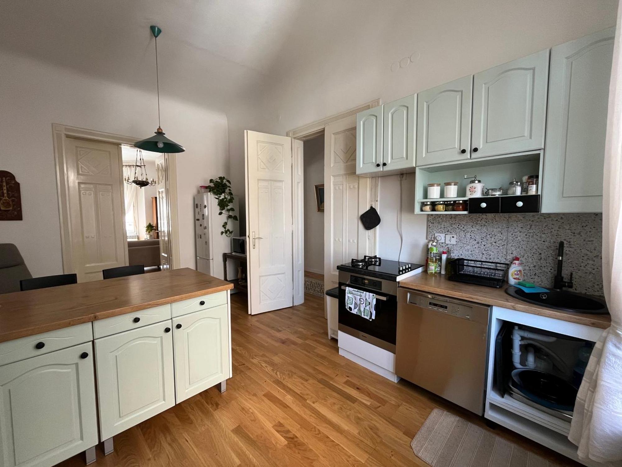 The Best Location Salon Apartment With Main Street View 塞拉耶佛 外观 照片