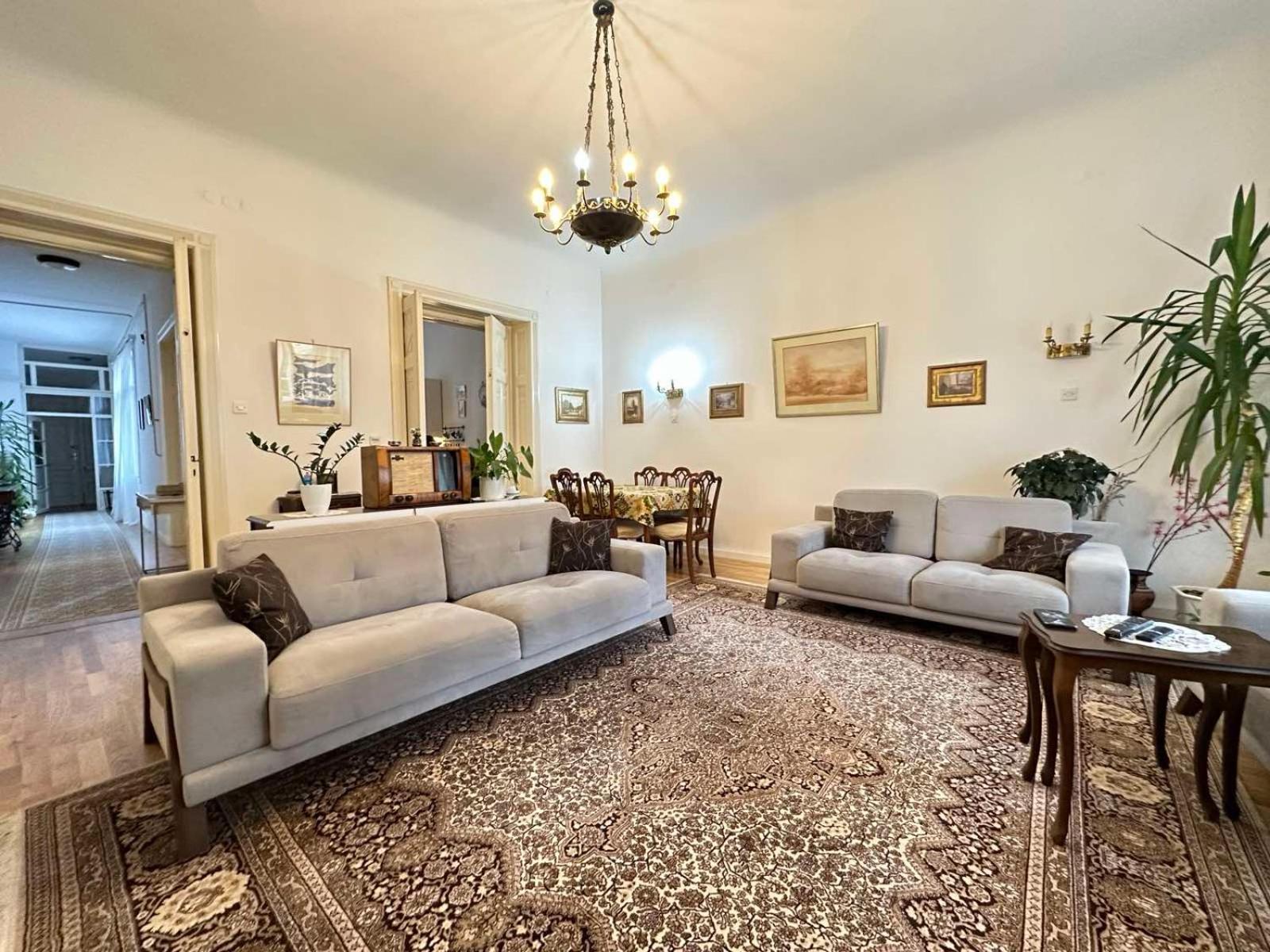 The Best Location Salon Apartment With Main Street View 塞拉耶佛 外观 照片