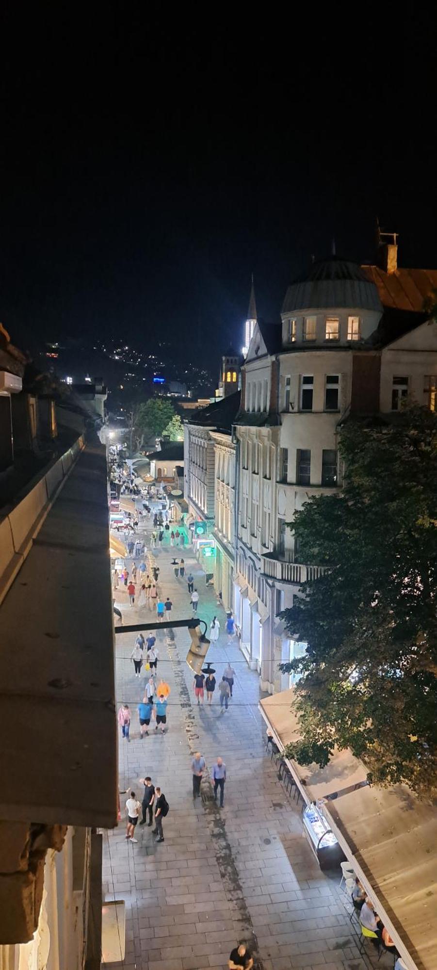 The Best Location Salon Apartment With Main Street View 塞拉耶佛 外观 照片